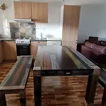 Domcek 22 度假居 *