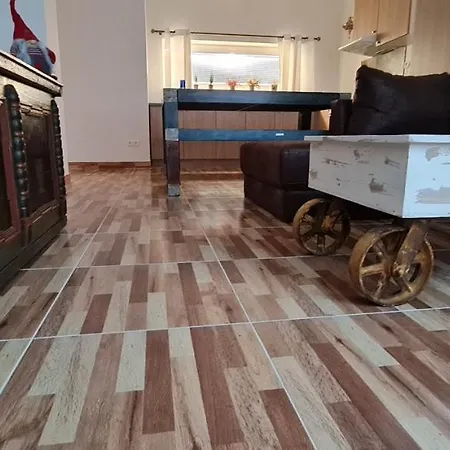 Dom wakacyjny Domcek 22 *